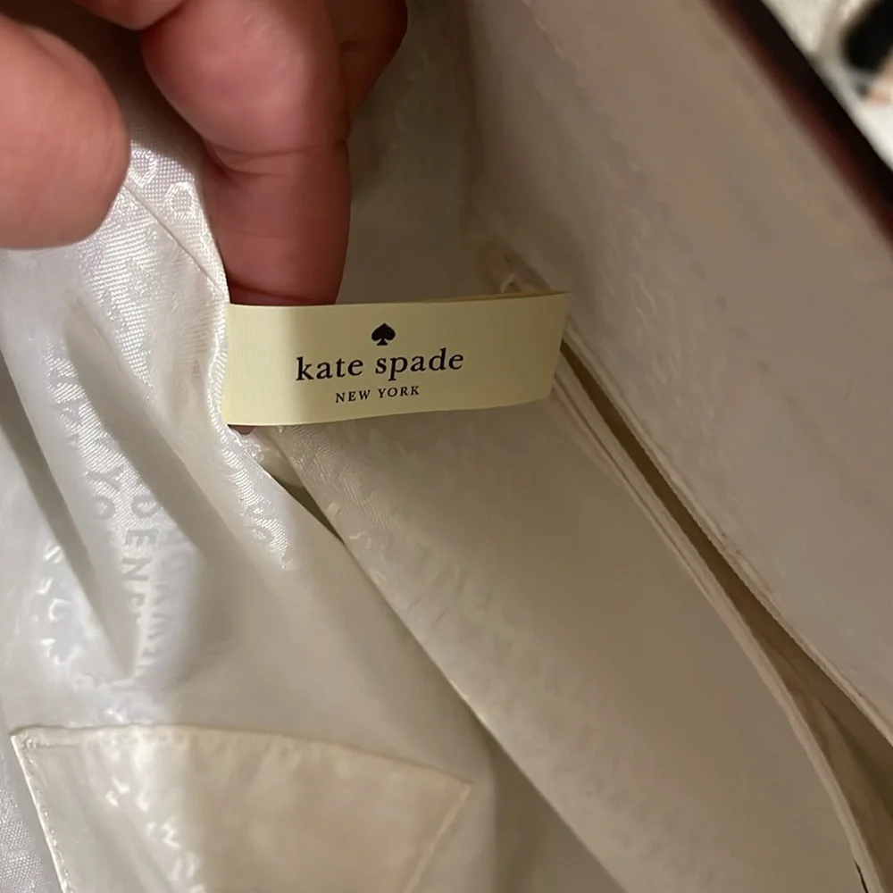 KATE SPADE - white Caroline lane forester tote- NWT